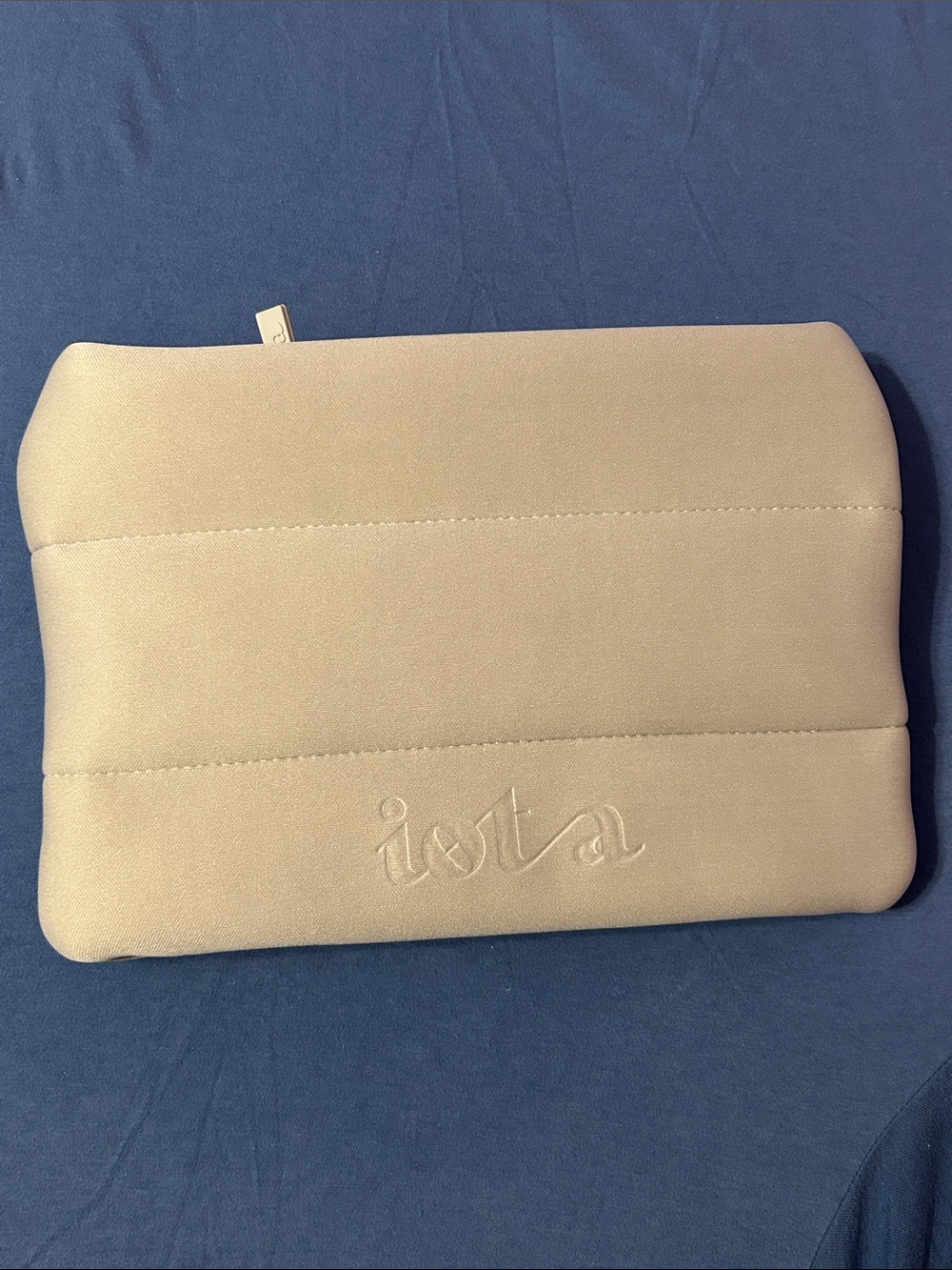 Padded Cosmetic Case in Beige”Brand-Iota”